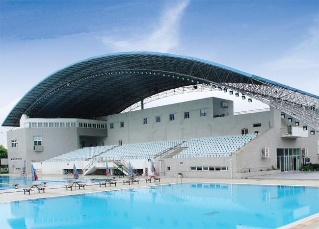 林芝游泳馆网架